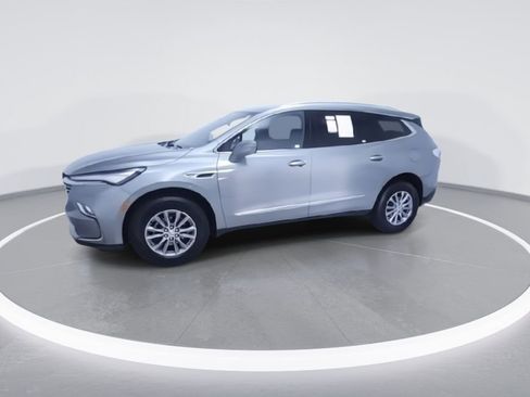 Used 2023 Buick Enclave Essence w/ Trailering Package, 5000 lbs. FWD image 4