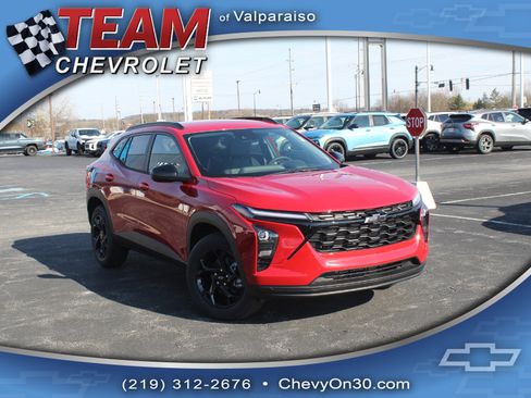 New 2026 Chevrolet Trax LT image 1