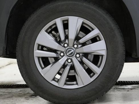 Used 2025 Nissan Pathfinder SV AWD/4WD image 9