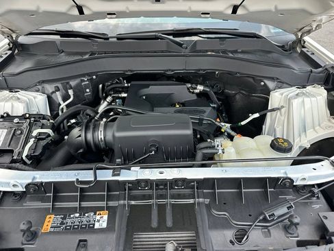 Used 2020 Ford Explorer XLT w/ Equipment Group 202A RWD image 35