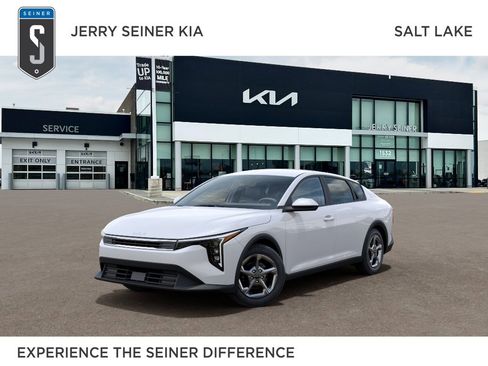New 2026 Kia K4 FWD image 1