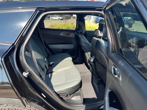 Used 2023 Kia Sportage X-Pro AWD/4WD image 15