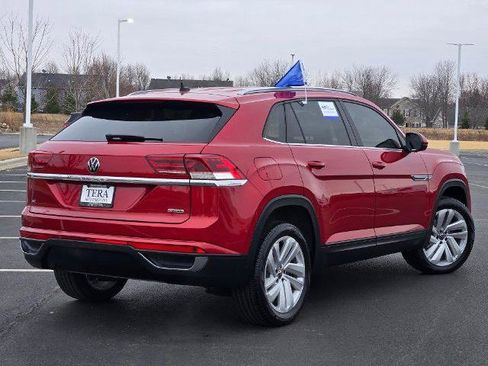Used 2020 Volkswagen Atlas Cross Sport SE image 11