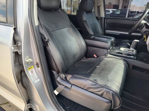 Used 2014 Toyota Tundra SR5 w/ SR5 Upgrade Package image 18