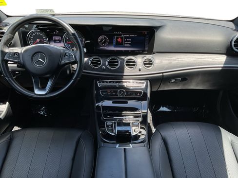 Used 2017 Mercedes-Benz E 300 image 10