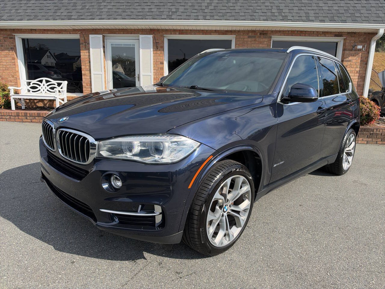 Used 2018 BMW X5 sDrive35i RWD image 4