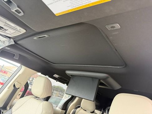 Used 2026 Toyota Sienna Limited AWD/4WD image 39
