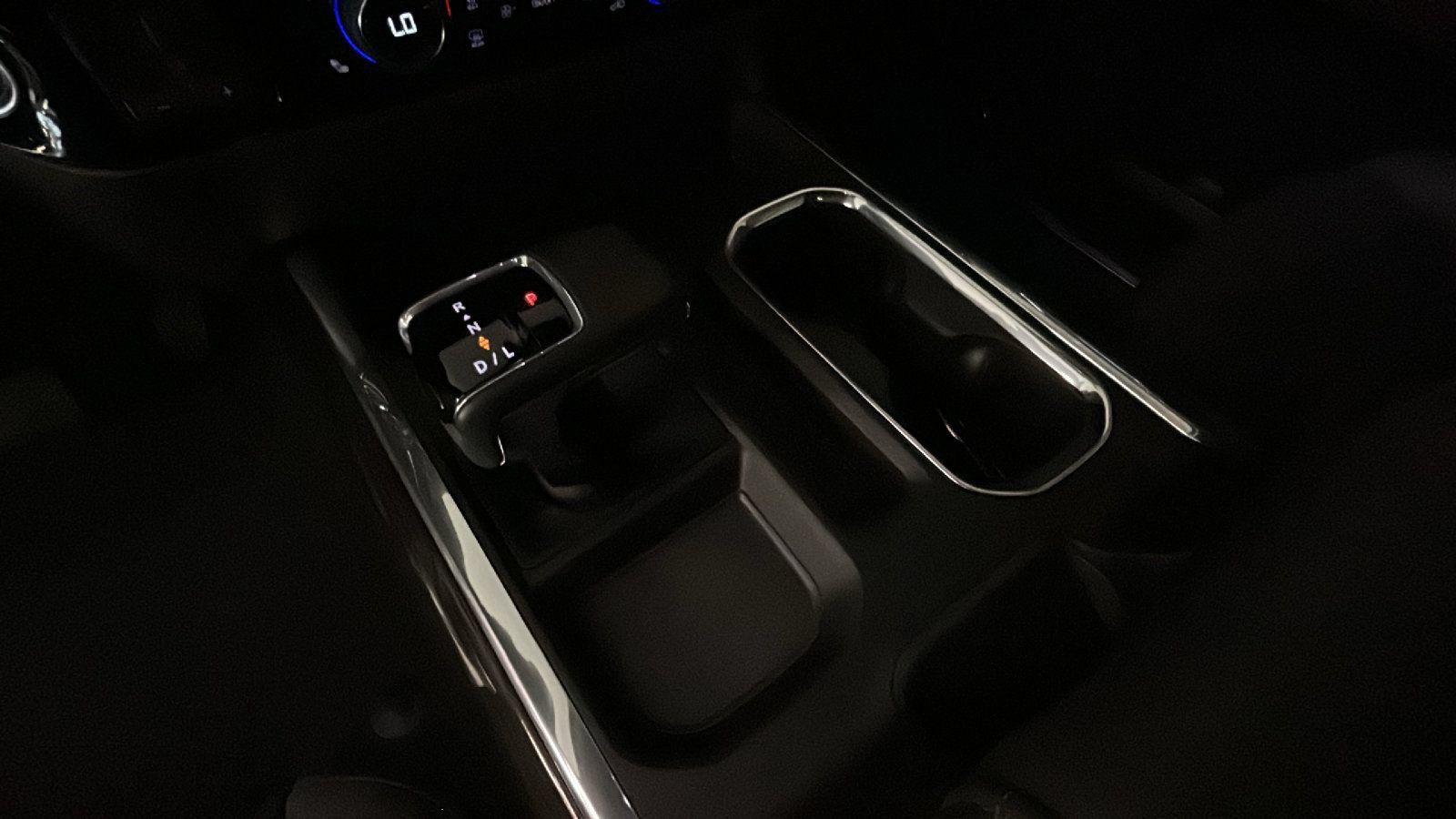 Used 2026 Chevrolet Silverado 1500 LT Trail Boss w/ LPO, Dark Essentials Package AWD/4WD image 25