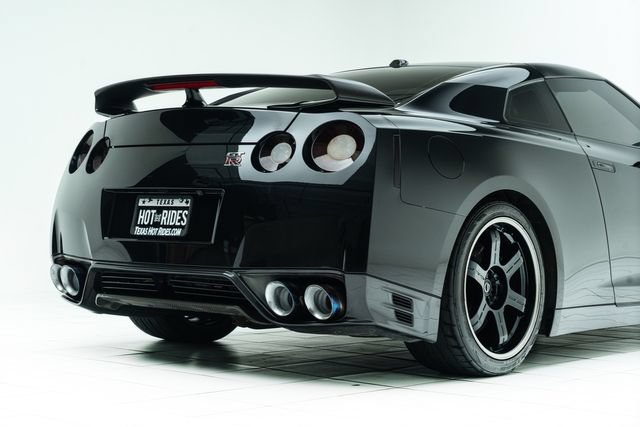 Used 2014 Nissan GT-R Track Edition AWD/4WD image 14