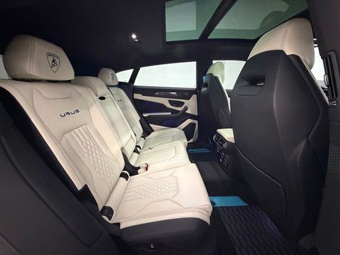 Used 2023 Lamborghini Urus S image 28