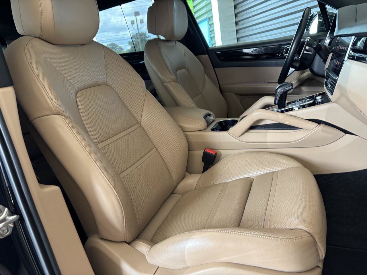 Used 2021 Porsche Cayenne E-Hybrid AWD/4WD image 17