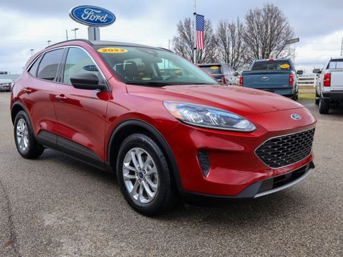 Used 2022 Ford Escape SE w/ Convenience Package image 6