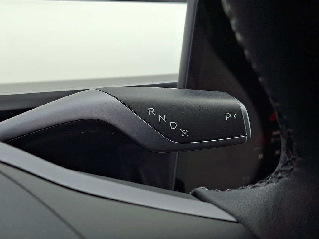 Used 2023 Tesla Model Y Long Range AWD/4WD image 21