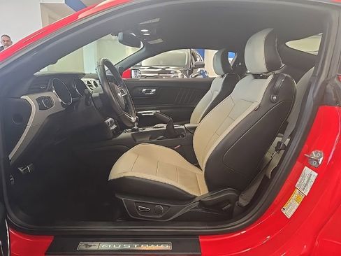 Used 2016 Ford Mustang GT Premium image 12