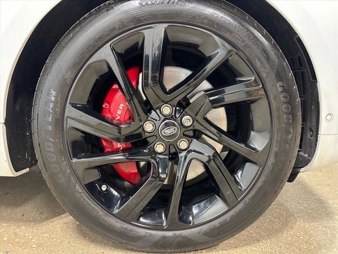 Used 2018 Land Rover Range Rover Sport HSE Dynamic image 11