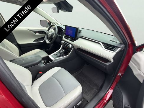 Used 2024 Toyota RAV4 Limited w/ Advanced Technology Package AWD/4WD image 17