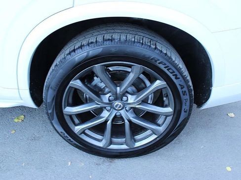 Used 2016 Volvo XC90 T6 Momentum AWD/4WD image 21