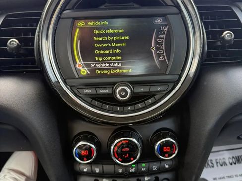 Used 2016 MINI Cooper 4-Door Hardtop FWD image 14