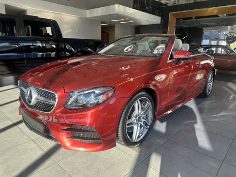 Used 2018 Mercedes-Benz E 400 Cabriolet image 2