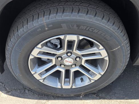 New 2025 GMC Terrain Elevation image 5