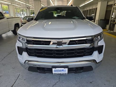 Used 2023 Chevrolet Silverado 1500 LT AWD/4WD image 8