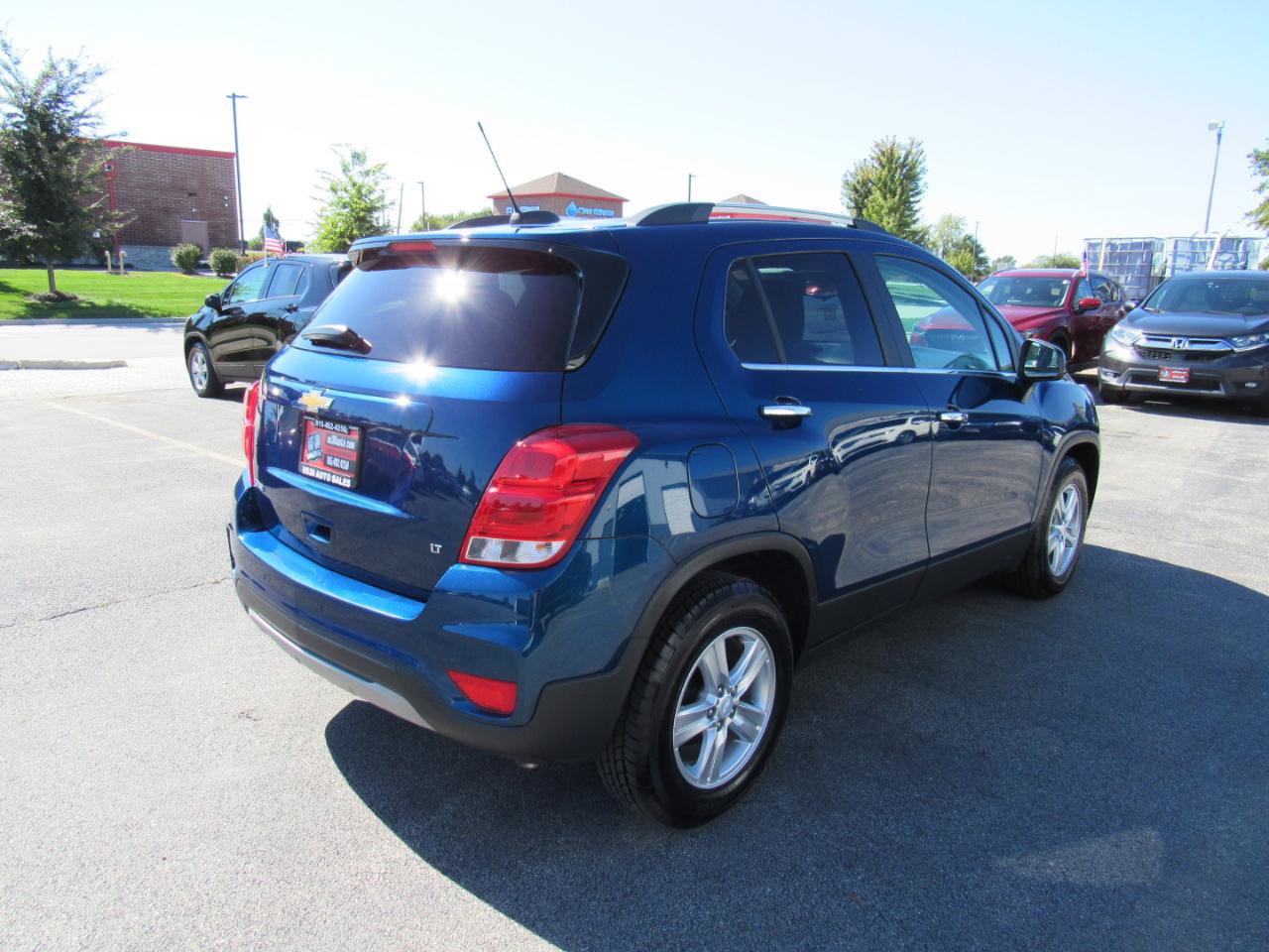 Used 2019 Chevrolet Trax LT w/ LT Convenience Package FWD image 6