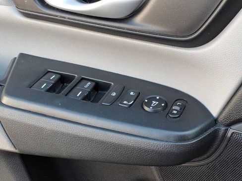 Used 2017 Honda CR-V LX image 23