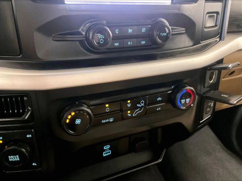 Used 2023 Ford F150 XLT image 25