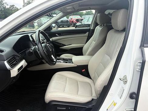 Used 2020 Honda Accord Touring image 13