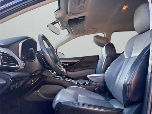 Used 2021 Subaru Outback Limited image 12