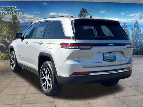 New 2025 Jeep Grand Cherokee Limited w/ Trailer Tow Package image 7