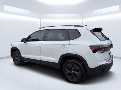 New 2026 Volkswagen Taos S image 5