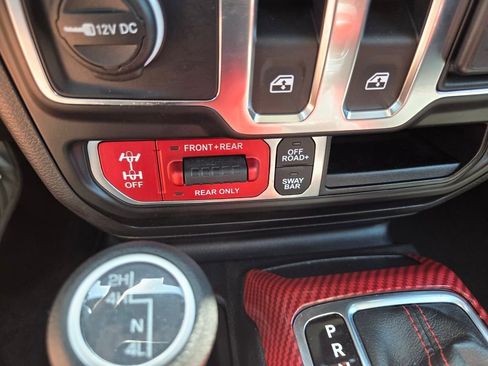 Certified 2022 Jeep Wrangler Rubicon AWD/4WD image 25