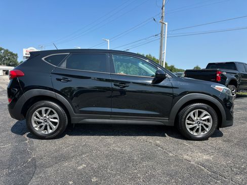 Used 2017 Hyundai Tucson SE FWD image 6
