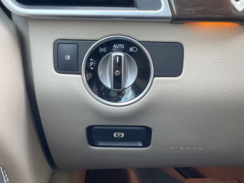 Used 2016 Mercedes-Benz GL 450 4MATIC image 25