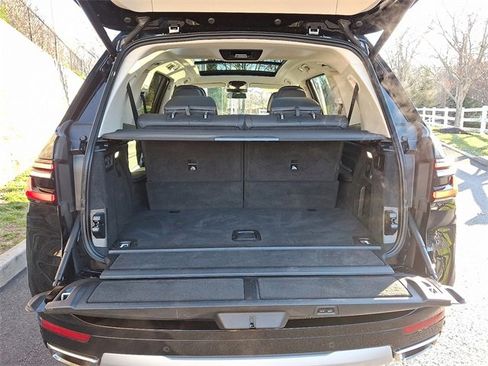 Used 2023 BMW X7 xDrive40i w/ Premium Package image 27
