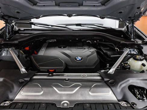 Used 2025 BMW X4 xDrive30i w/ Premium Package image 28