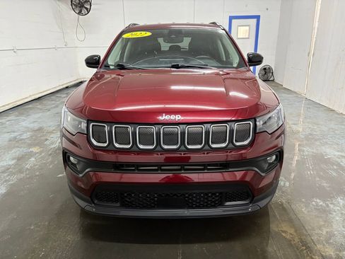 Used 2022 Jeep Compass Latitude AWD/4WD image 8