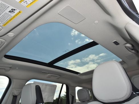 New 2026 Lincoln Aviator Reserve AWD/4WD image 33