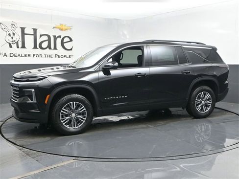 New 2026 Chevrolet Traverse LT w/ Driver Confidence Package image 11