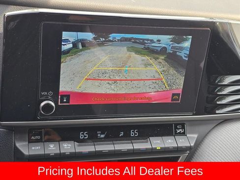 Used 2026 Toyota Camry SE w/ Convenience Package FWD image 8