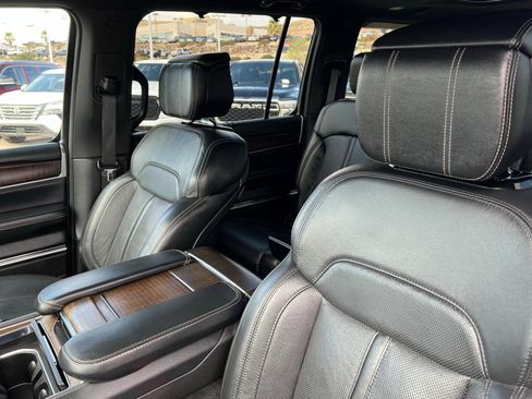 Used 2024 Jeep Grand Wagoneer L 4WD image 16