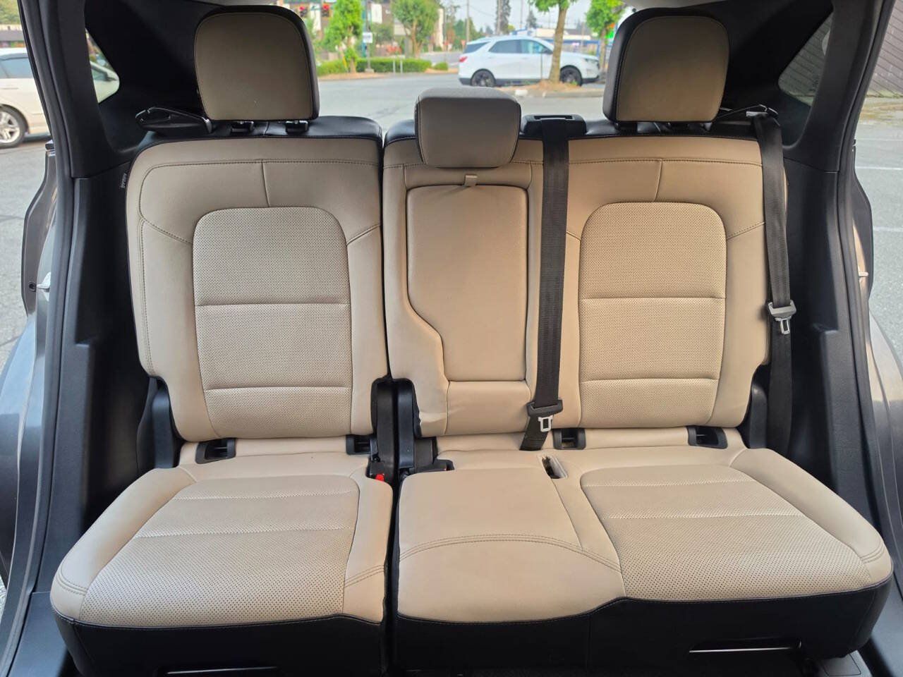 Used 2020 Ford Escape SE Sport FWD image 11