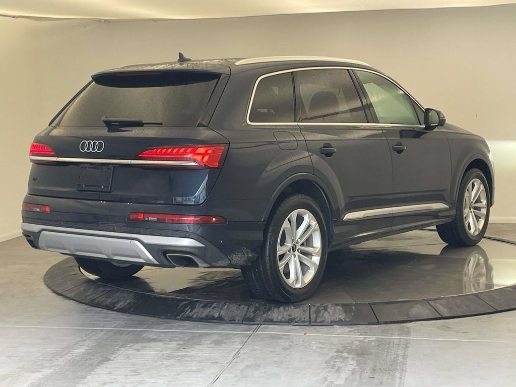 Used 2025 Audi Q7 3.0T Premium Plus AWD/4WD image 7