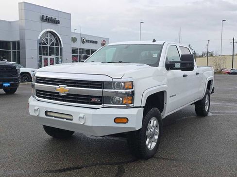 Used 2015 Chevrolet Silverado 3500 LT image 1