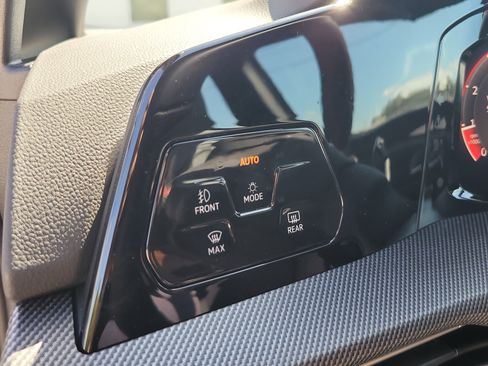 New 2025 Volkswagen GTI SE image 33