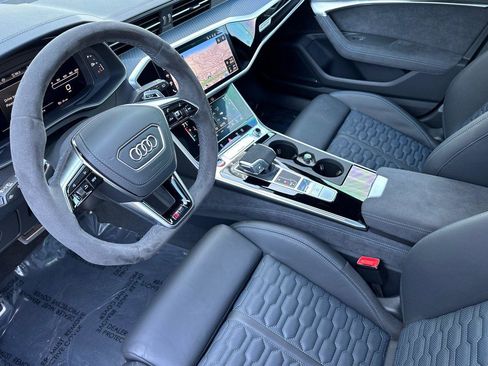 New 2025 Audi RS 6 performance image 9