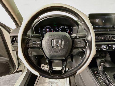 Certified 2022 Honda Civic EX image 11