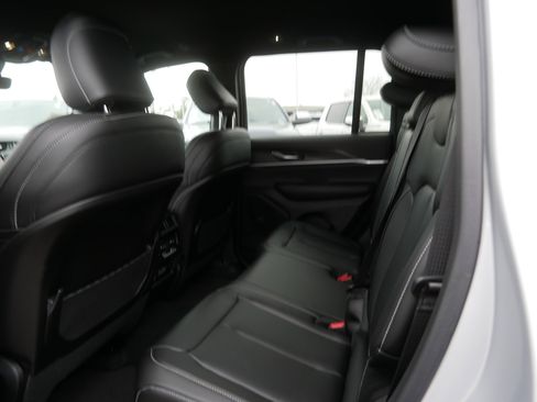 New 2025 Jeep Grand Cherokee Limited w/ Trailer Tow Package image 7