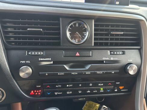 Used 2022 Lexus RX 350L Premium image 43